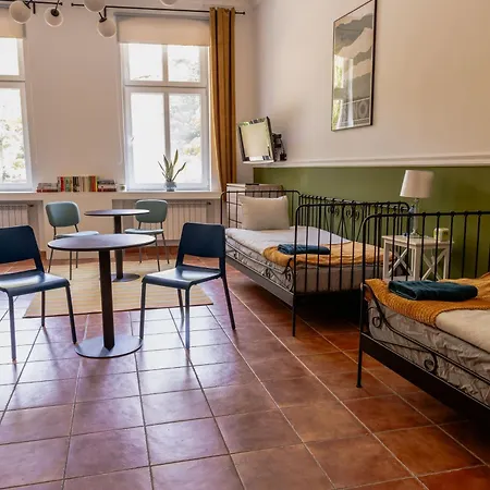 Auberge de jeunesse Atelier *